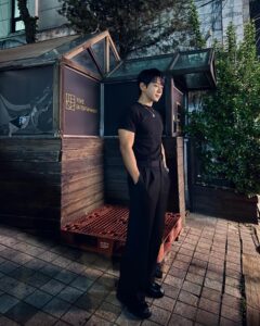 Hwang Chi-yeul Most Liked Photos and Posts