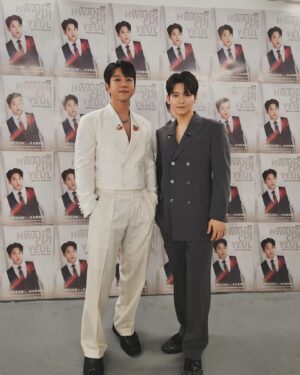 Hwang Chi-yeul Instagram - 마카오 콘서트🥰 행복한 추억 함께 만들어주셔서 진짜진짜 감사해요  #마카오 #콘서트 #멋진사진기대할께요