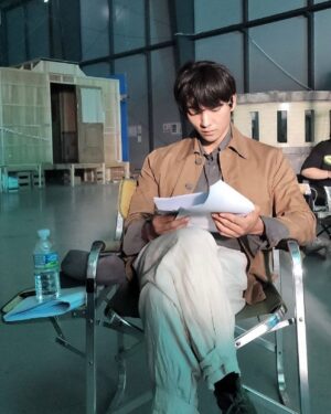 Hwang Hee Instagram - 소싯적빵신주🙋🏾‍♂️ #구미호뎐1938