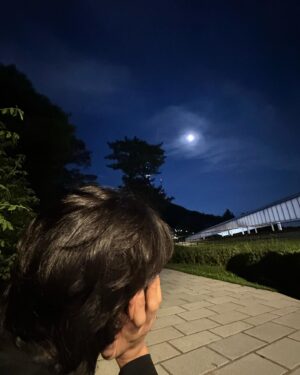 Hwang Hee Instagram - 모두 행복하시길!!!!!!