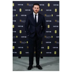 Iain De Caestecker Instagram - Thank you @vanityfairlondon 
@ee 
@bafta