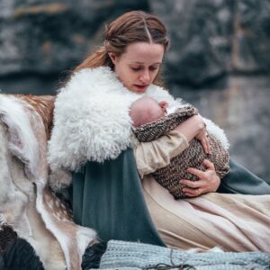 Iain De Caestecker Instagram - 🗡️ It’s time to unite the tribes 🗡️

The Winter King is available to stream RN on ITVX 

#TheWinterKing