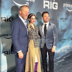 Iain Glen Instagram - Brilliant night at the London premiere of #TheRig. Looking EPIC on the big screen. Became great pals during the shoot, so good to hook up again. Shout out also to @kennyhostylist for making Martin and I look not too shabby!

On @primevideouk 6th January 2023.
