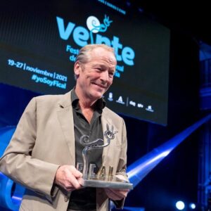 Iain Glen Instagram - My huge thanks to the Almería Film Festival for honouring me with a Career Acting Award. So many happy memories of working in Spain on ‘Thrones’ and other films came flooding back. Thank you Almería for your generosity, kindness and love. I return it to you in kind. XO❤️

@festivalmeria #FICAL2021