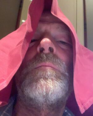 Iain Glen Instagram - Idk #🤷‍♀️