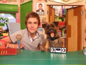 Iain Stirling Instagram - The wonderful @philfletcherofficial just sent me a load of these absolute CLASSICS! Who remembers the classic CBBC days?