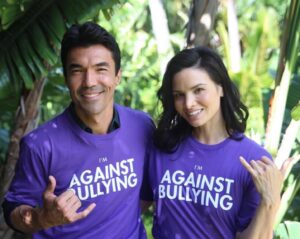 Ian Anthony Dale Instagram - #Repost @hawaiifive0cbs
・・・
It’s #SpiritDay! Take a stand against bullying with us, let’s see your purple.💜💜 @glaad