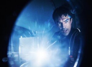 Ian Anthony Dale Instagram - Danger lurks deep tomorrow night. #H50 @hawaiifive0cbs