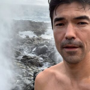 Ian Anthony Dale Instagram - Never a shortage of new adventures on this island. #luckywelivehawaii @ns_entertainment