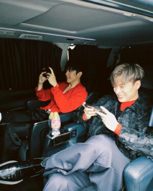 Ian Chan Instagram - -
等待拍攝中
托兒所中各有各活動的兩位小朋友