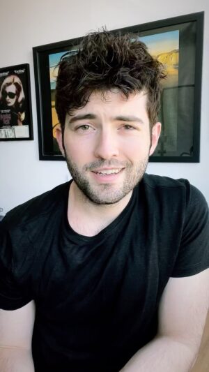 Ian Nelson Instagram - Exciting announcement! I will be teaching an acting class on @daisieapp 

Class begins on June 8th, and will be held via zoom every Wednesday at 12 PM pst for the month of June!

You can register for my class at the link in my bio :))

#fyp #acting #actingclass