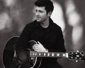 Ian Nelson Instagram - Back in LA. Had an amazing trip in North Carolina spending time with family and shooting my newest music video.

Got a lot of great projects on the horizon!Can’t wait to share them with you :)

📸 @kristenmbryant