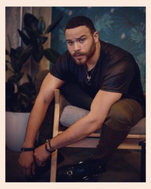 Ian Verdun Instagram - One of these days I’ll learn how to properly sit in a chair. That day is not today. #throwback #pose #badposture #butmakeitfashion #iwishicouldvekeptthoseshoes #shoes #ohmygod #shoes