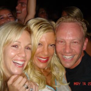 Ian Ziering Instagram - Happy Birthday Tori! We’ve been family for a long time, and I am grateful for that. I’m hope you have the best day ever and may this be your best year yet!
XO, IZ