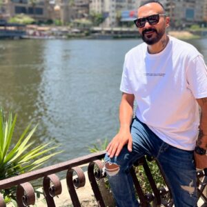 Ibrahim Saeed Instagram - اللي زعلان مني 
يجي 
يتأسف ،
😎
#lifestyle #lifequotes #quotes #soccerlife#soccerplayer #soccergame #soccerskills #qoutes#fashionstyle #fashionstyle #davidbeckham #newpost #reelsinstagram #reelsvideo #ibrahimovic #instagram #newpost #this_is_egypt #egypt #cairoegypt #egypt_cairo