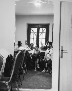 İbrahim Selim Instagram - Dün güzel bir gün yaşadık, yaklaşık dört bin kişi karşımızda çok daha fazlası da ekran başında, hepberaber harika bir anımız oldu. Emeği geçen tüm arkadaşlarıma ve İbb Başkanı Sn Ekrem İmamoğlu’na çok teşekkür ederim…
Beraber nice anılara…
📸: @burcumbaygut