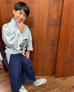 Ichikawa Ebizo XI Instagram - *
Today the two both will be participating in the Odawara City’s Hojo Godai Festival.
Good luck💕

今日は二人とも
小田原北條五代祭りに
参加させて頂きます。
いってらっしゃい💕

#市川團十郎白猿 #市川海老蔵 #海老蔵 
#市川新之助 #成田屋 #歌舞伎 #成長記録 #子育てぐらむ #子供のいる暮らし #子どものいる暮らし #子育て日記 #三千世界 #children #childphotography #daughter #son #ABKAI #ABMORI #ebizoichikawa #ebizo #kabuki #thunderparty #theater #theaterarts #actor #japan #classic