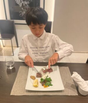 Ichikawa Ebizo XI Instagram - *
“Tango no sekku” today in Japan, when we pray for children’s health and traditionally celebrate boy’s growth 
Tonight is celebration🥂

端午の節句
今日はお祝いです🥂

#市川團十郎白猿 #市川海老蔵 #海老蔵 
#市川新之助 #成田屋 #歌舞伎 #成長記録 #子育てぐらむ #子供のいる暮らし #子どものいる暮らし #子育て日記 #三千世界 #children #childphotography #daughter #son #ABKAI #ABMORI #ebizoichikawa #ebizo #kabuki #thunderparty #theater #theaterarts #actor #japan #classic