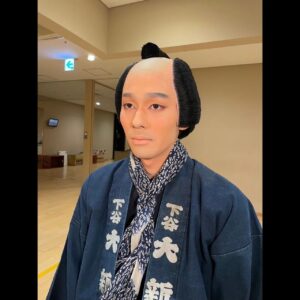 Ichikawa Somegorō VIII Instagram - 壽 初春大歌舞伎
「狐狸狐狸ばなし」雇人又市
「鶴亀」従者
「息子」捕吏
2024年もよろしくお願い致します。

#市川染五郎
#SomegoroIchikawa
#歌舞伎座
#壽初春大歌舞伎
#狐狸狐狸ばなし
#鶴亀
#息子