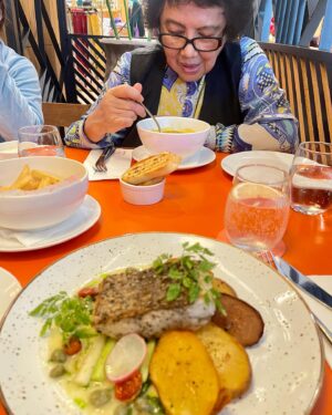 Ida Nerina Instagram - Thank you for #CELEBRATINGME @kavita_sidhu & @shuhaimi_baba with a most delicious lunch at @robertos_kl my sea bass was oh SO DELISH! And look at that dessert- itu Shumi punya… 😂 what a lovely afternoon of catch-up… L❤️VE. Oh… and yes that’s me trying to do the Kavits pout. Tak jadi clearly 😂