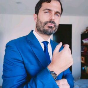 Ignacio Casano Instagram - Prepararse, animarse, arriesgarse, darlo todo sin saber que va a pasar. Es la única manera de alcanzar lo que queremos, porque lo único seguro es que nada sucede si no trabajamos para que suceda.