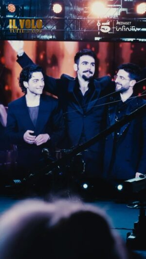 Ignazio Boschetto Instagram - Direttamente dall’Arena di Verona, tutto è pronto per la tappa conclusiva di questo meraviglioso viaggio nella musica con Il Volo! 😍🎵

L’ultima imperdibile puntata di #TuttiPerUno vi aspetta STASERA su #Canale5 e live su Mediaset Infinity: preparatevi a vivere un’altra magica serata insieme ✨