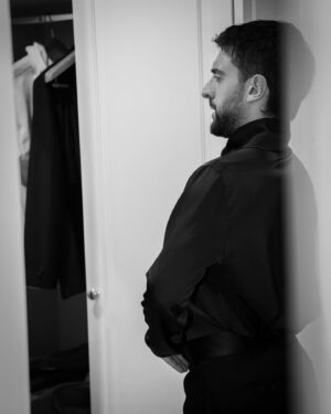 Ignazio Boschetto Instagram - Tonight #Capolavoro in black and white 🌟

#Sanremo2024
#Capolavoro 🌟