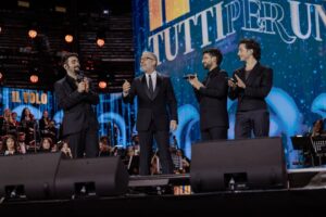 Ignazio Boschetto Instagram - Per questa seconda puntata di #TuttiPerUno, ci ha raggiunto sul palco anche @giuseppefiorello