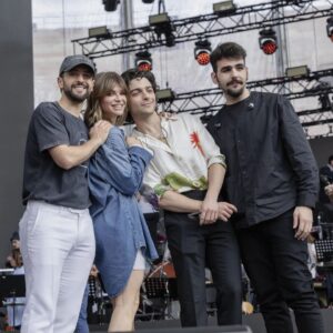 Ignazio Boschetto Instagram - Soundcheck #Tuttiperuno con @amorosoof, @claudiobaglioniofficial, @gaetanocurreri_official, @degregoriofficial, @giorgiaofficial, @giorgiopanarielloreal, @mara.sattei, @vecchioniofficial

Appuntamento a stasera, in prima serata Canale 5.