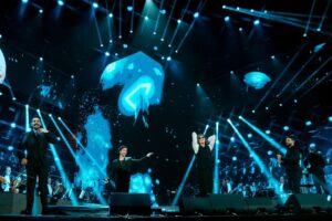Ignazio Boschetto Instagram - “Notti magiche
Inseguendo un goal
Sotto il cielo
Di un'estate italiana” 

Il Volo e @officialnannini cantano “Un'Estate Italiana (Notti Magiche)” a #TuttiPerUno.