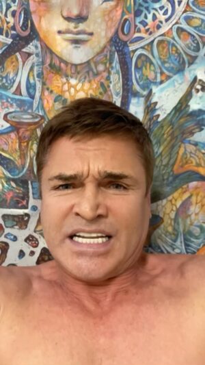 Igor Lifanov Instagram - Кто кого…?!!!