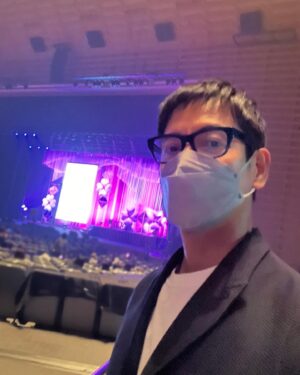 Ikki Sawamura Instagram - .
今年も行ってきたぞい♪

歌って(完璧な日本語で！)踊って、演技も上手くて。

愛と優しさに溢れるステージでした！

#パクウンビン