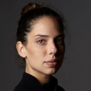 Ilianna Mavromati Instagram - Wandering in my old pc 
.
Thank you @nikosvardakastanis for the clicks 
.
#blastfromthepast #oldpc #photography #photographer #photoshoot #portrait #studio #studiophotography #actor #acting #lovemyfriends #lovemycoworkers #lovemyjob #lovelife #inspiration #joy