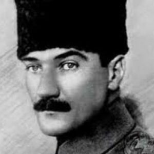 İlker Ayrık Instagram - O da “Genç”ti... Hep “Genç” oldu... Hep “Genç” kalacak... 19 Mayıs Atatürk’ü Anma Gençlik Ve Spor Bayramımız kutlu olsun...