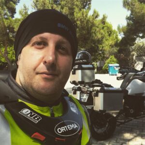 İlker Ayrık Instagram - Bugünkü hasılat 395 km. Allah bereket versin. 10 Numara 5 Yıldız bir yoldu. Şahane bir hafta bizi bekler...