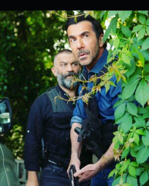 İlker İnanoğlu Instagram - KARDEŞTENDE ÖTE #arkasokaklar @sevketcoruh MY BROTHER FOR LIFE ❤️🧿🎬💫🎭🎥🚀@arkasokaklarofficial @kanald #dizi #film #istanbul #production #sevgi #saygı #kardeş #brodher #life #love #success #başarı #health #wealth #miami #losangeles #newyork