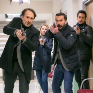 İlker İnanoğlu Instagram - CUMA GÜNÜNE HAZIRMIYIZ 🙏🧿❤️⭐️@arkasokaklarofficial READY FOR FRIDAY NIGHT #arkasokaklar #cuma #istanbul @kanald #tv #film #series #producer #production #losangeles #newyork #miami #blessed #success #health #wealth #peace #love #joy #happiness