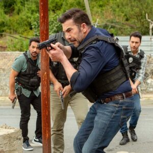İlker İnanoğlu Instagram - HADİ GİRİYORUZZZZZ 🎥🎬🎭#arkasokaklar @arkasokaklarofficial OPERATION BABY #istanbul #dizi @kanald #film #production #producer #miami #losangeles #film #success #16 #season #blessed #health #wealth #peace