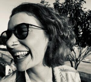 İlker Kaleli Instagram - Bana gülmeyi sevdirdiğin için teşekkür ederim. 

Yüzün hep gülsün. 
Nice senelerce. 

İyi ki varsın. 

@silagencoglu