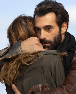 İlker Kaleli Instagram - Hola España! 
Nos encontramos esta noche a las 22.45 en @antena3com 

Bundan 1,5 yıl önce, hiç bilmediğim bir dilde gözü karartıp düşmüştük bir hikayenin içine, deliliğin peşine… 

“La passion Turca” bugün ilk defa İspanya ve Latin Amerika’da yayında. 
 
🇹🇷 🇪🇸

F: @yigit___eken