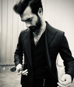 İlker Kaleli Instagram - Master of Puppets. 

F: @firatkocak
