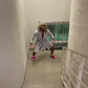 Ilya Polyanskiy Instagram - Ленинградское обьединение «МАШКА КАКАШКА» (Международная Академия Шедевров Кинематографа, Авторского Кино, Альтернативного Кино, Артхауса и Шаблонного Артистизма) - рады анонсировать новые приключения любимых героев, на этот раз Изольда и Рудольф возвращаются на экраны смартфонов с картиной «Куда ты, Мама?» уже полюбившегося вам жанра контружасов 🤡 куда делась мама, о чём она хотела предупредить сына и почему сын старше неё, мы как всегда не узнаем, фильм не даёт ответов, но задаёт вопросы, а нас ждёт увлекательное приключение 🙂🎥 поiхали
Режиссер @kuznecovsky 
Постановщик @kuznecovsky 
Продюсер @kuznecovsky 
#контружасы #артхаус #изольдрудольф #странноекино #мамасына