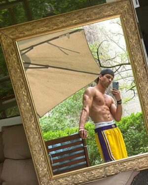 Ilyes Raoul Instagram - now framed
