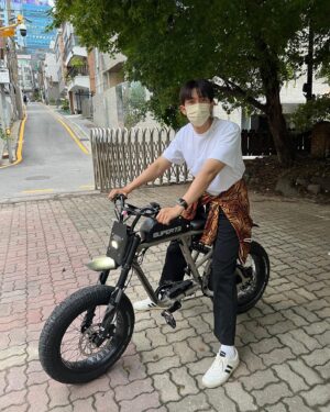 Im Seul-ong Instagram - 근황..🌱💫😊