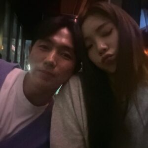 Im Seul-ong Instagram - 아끼고아끼던 노래를 함께 불러준 바이블과의 듀엣 작업기 🥐❣️ @heybiblee