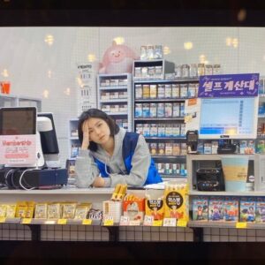 Im So-yun Instagram - 제가.. 또.. 너덜트에..!!
결국 오빠랑 싸우고 알바를 왔습니당^~^

이번 촬영은 감독님,피디님,모두 더욱 열심히 임했으니 많이 좋아해주시면 감사하겠습니다☺️