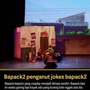 Imam Darto Instagram - Sefruit rangkuman tipe bapack-bapack. Kalo semua tipe ini digabung gimana ya? 

Yak coba tonton aja event komedi dari bapack @suryainsomnia, @omeshomesh, @imamdarto, dan @angganggok dalam HAJ4TAN @podkesmas eksklusif di bioskoponline.com gaes. Tiati pegel ketawa 🤪

#HajatandiBioskopOnline
#Podkesmas
#BioskopOnlineFeatureFilm