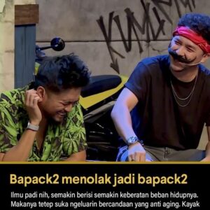 Imam Darto Instagram - Sefruit rangkuman tipe bapack-bapack. Kalo semua tipe ini digabung gimana ya? 

Yak coba tonton aja event komedi dari bapack @suryainsomnia, @omeshomesh, @imamdarto, dan @angganggok dalam HAJ4TAN @podkesmas eksklusif di bioskoponline.com gaes. Tiati pegel ketawa 🤪

#HajatandiBioskopOnline
#Podkesmas
#BioskopOnlineFeatureFilm