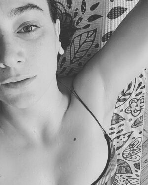 İncinur Daşdemir Instagram - Kiss baby kiss.