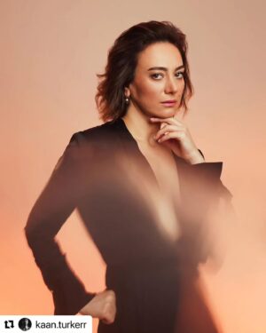 İncinur Daşdemir Instagram - Bu şahane çekim için çok kalp ❤️ @kaan.turkerr ve @ph7entertainment 🔥